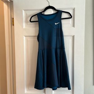 Nike tennis dress size small